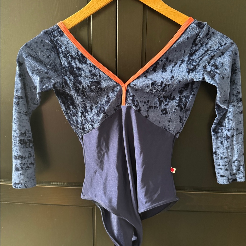 Yumiko Alicia 3/4 sleeve leotard, S